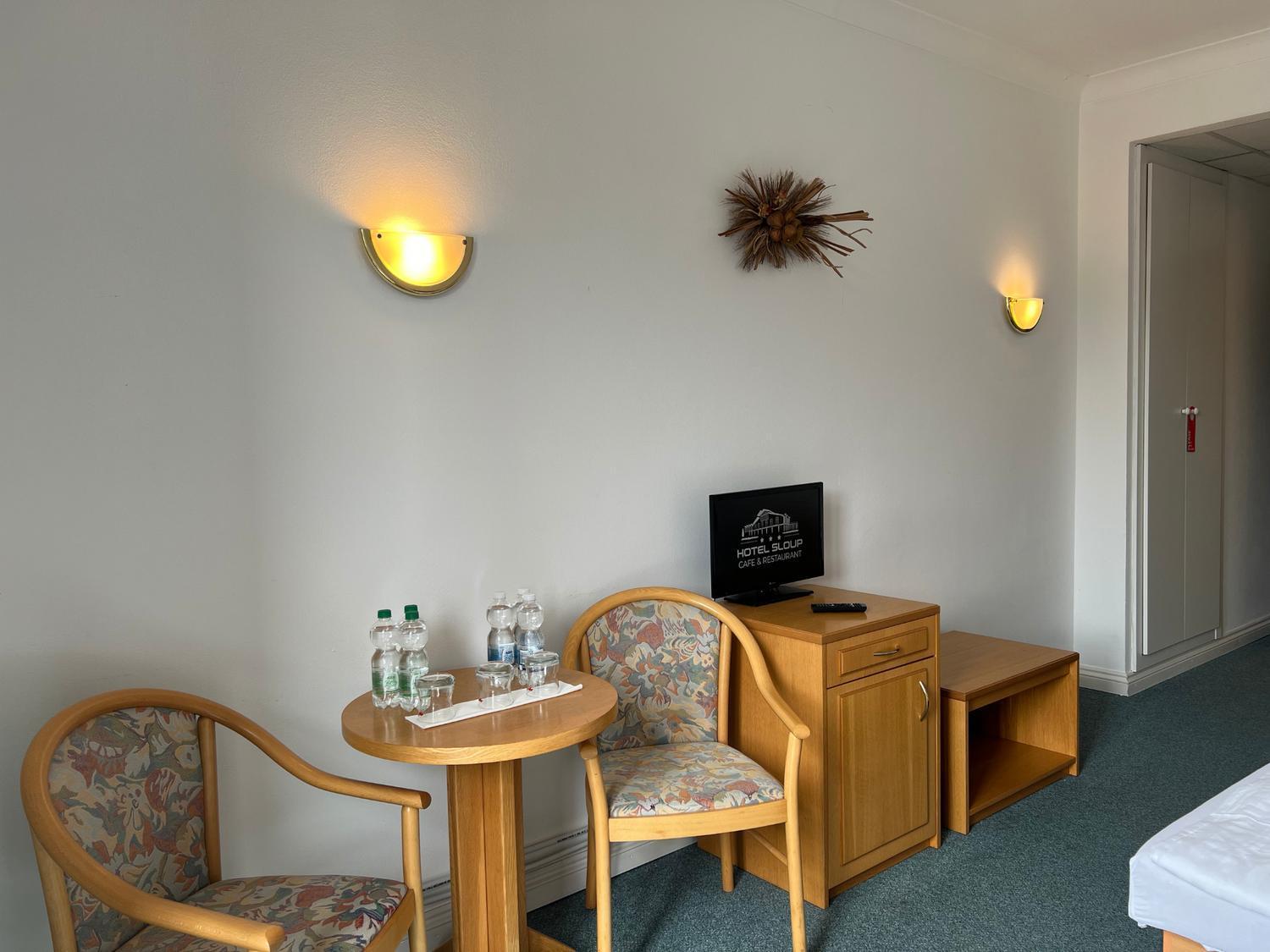 Hotel Sloup Soběslav エクステリア 写真